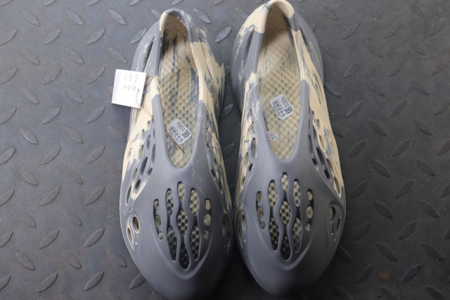 Yeezy Foam Runner 'MXT Moon Grey' - SneakerCool.com