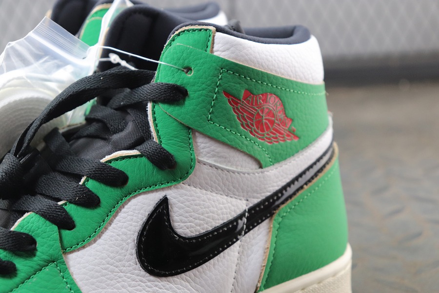 Wmns Air Jordan 1 Retro High OG 'Lucky Green' - SneakerCool.com