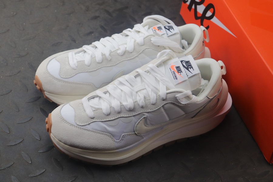 sacai sail gum