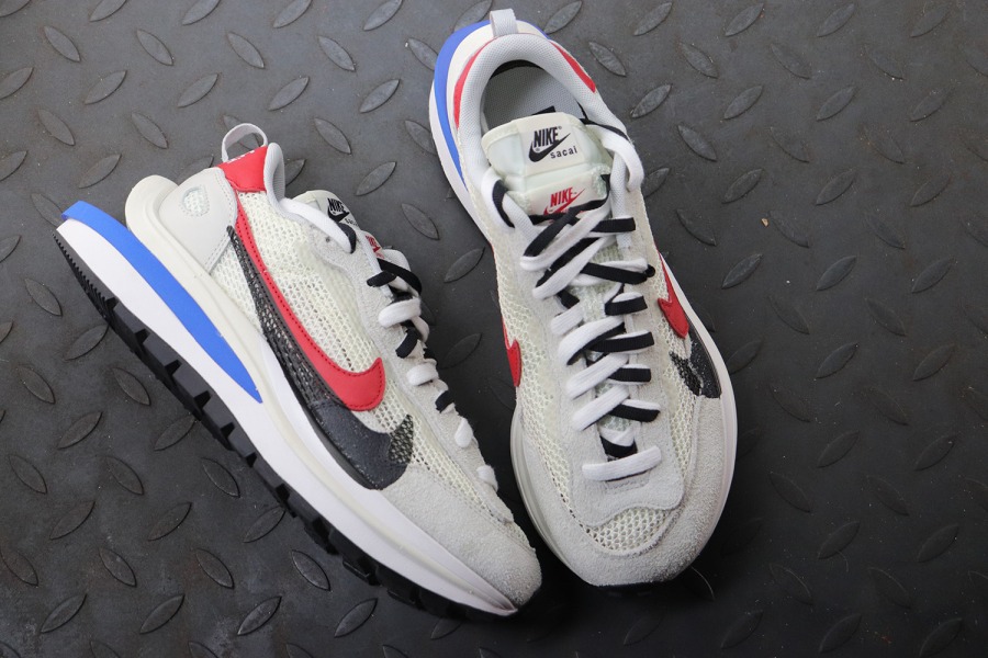 sacai x nike vaporwaffle sail stockx