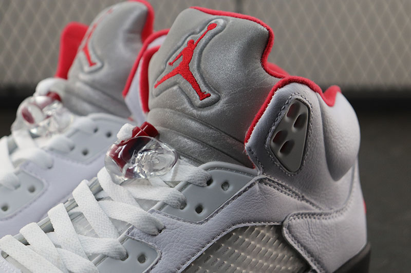 jordan retro 5 fire red 2020