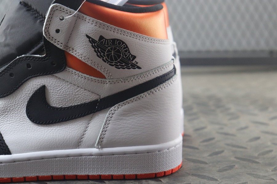 retro high og electro orange