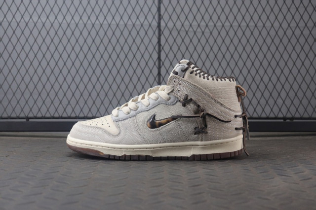 friends and family bodega dunks