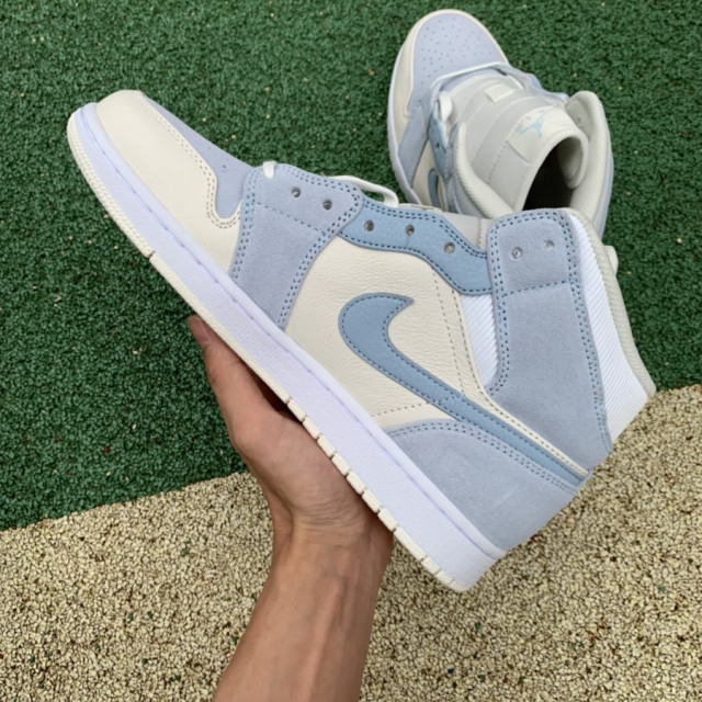 aj1 mid sail light blue