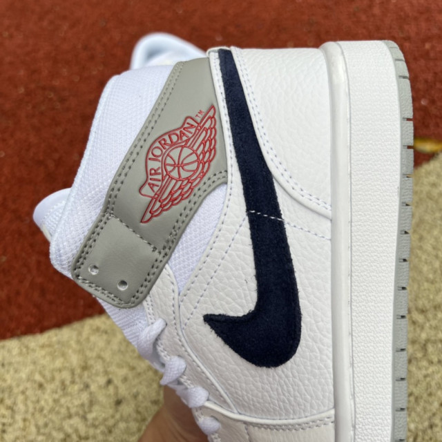 jordan 1 mid paris