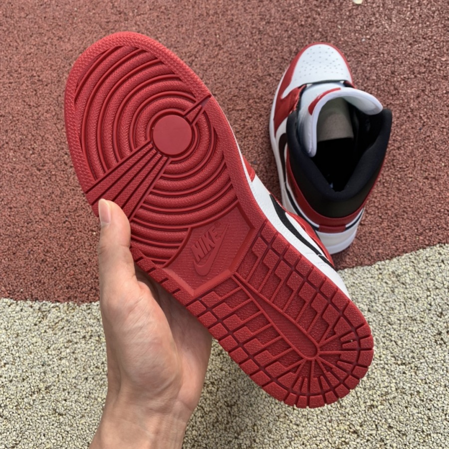 snipes jordan 1 mid chicago