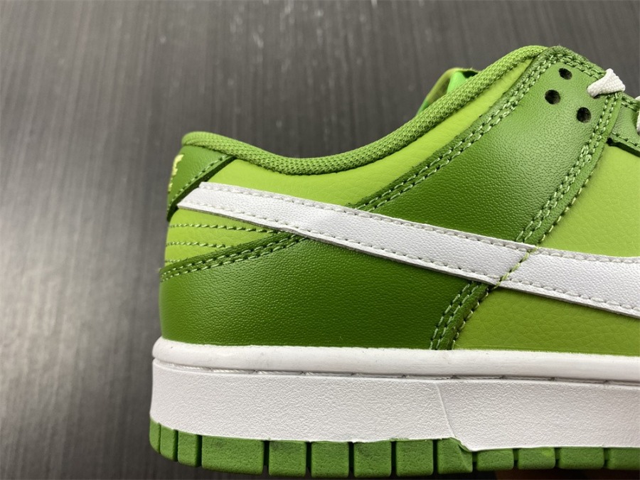 Dunk Low Retro 'Chlorophyll' - SneakerCool.com