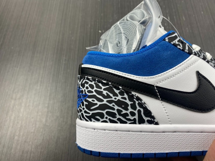 Air Jordan 1 Low SE True Blue