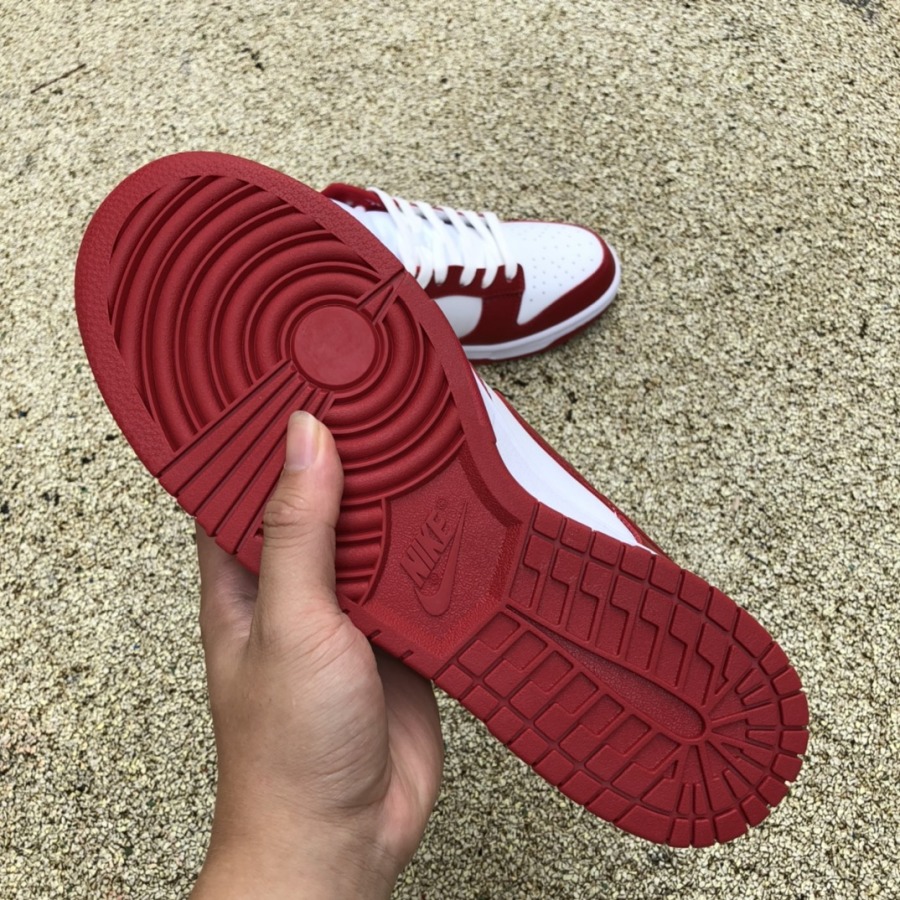 sb dunk low gym red
