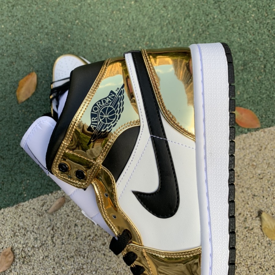 metallic gold air jordan 1 mid