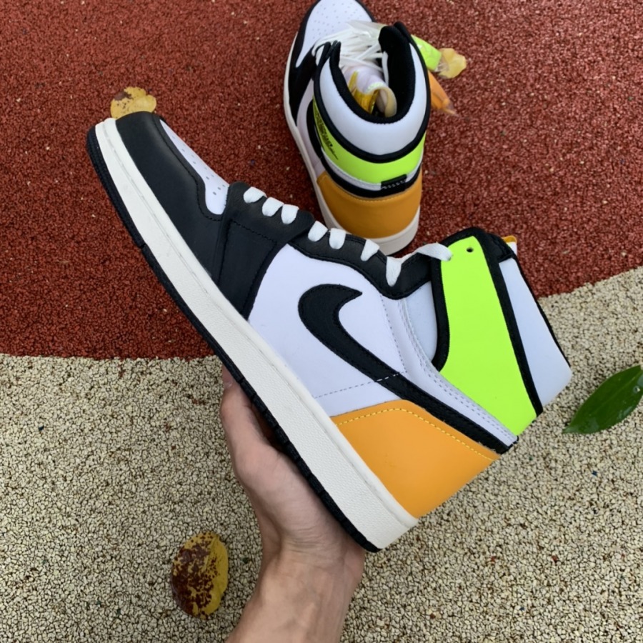 retro 1 gold volt