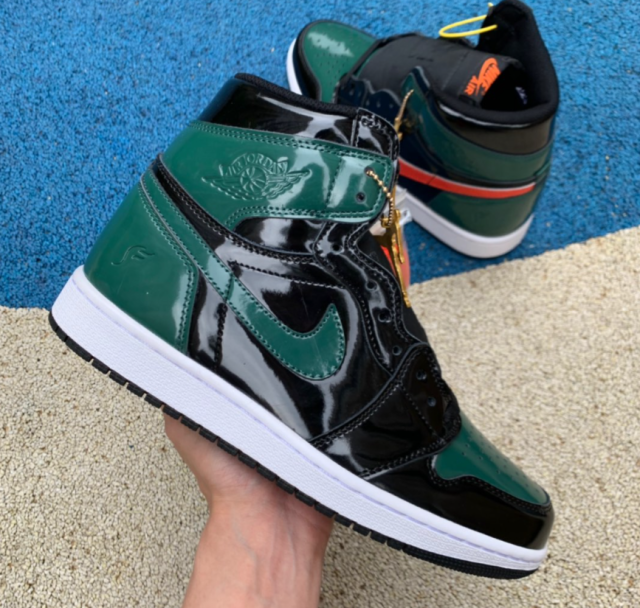 solefly jordan 1 friends and family