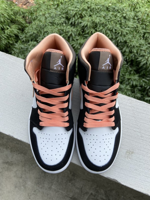 peach jordan 1 mid