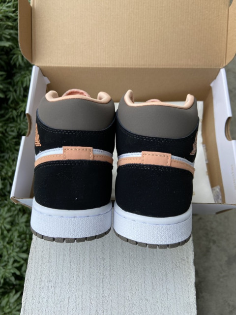 peach and mocha jordan mids
