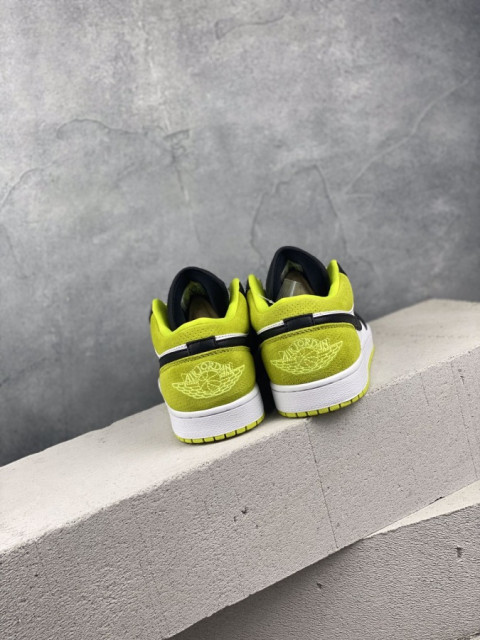 air jordan 1 low cyber
