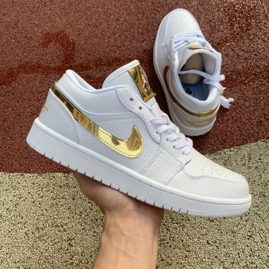 wmns air jordan 1 low se white metallic gold