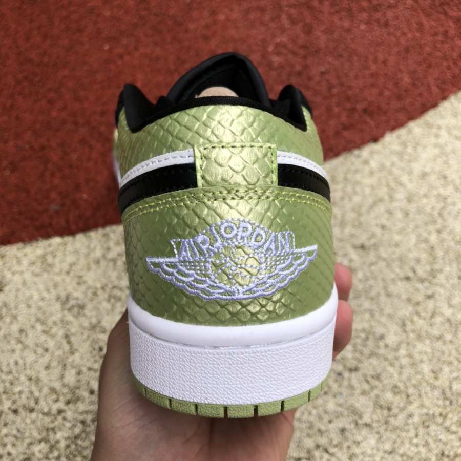 wmns air jordan 1 low se vivid green