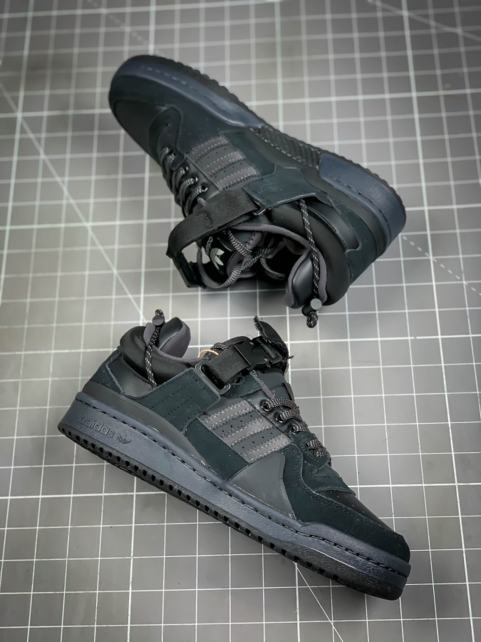 Bad Bunny x Forum Buckle Low 'Back To 
