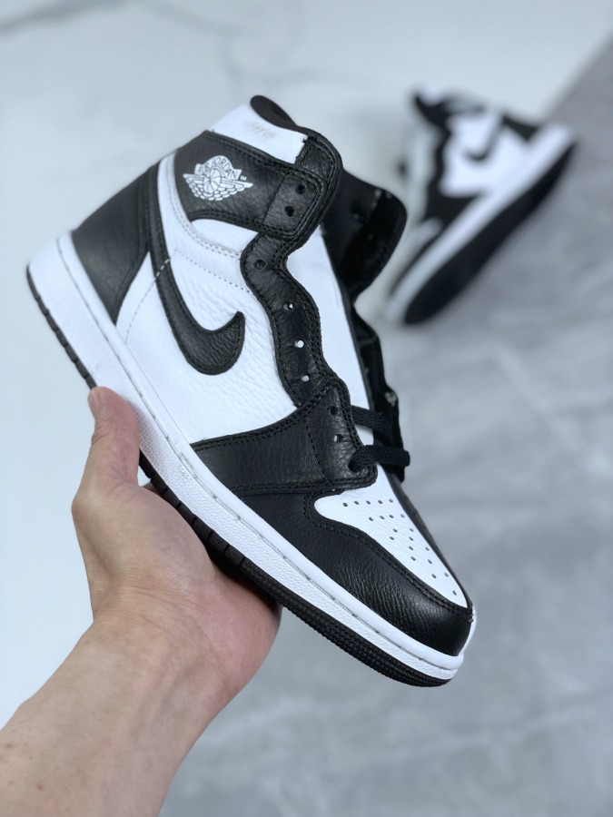 Air Jordan 1 Mid 'invert' - Sneakercool.com