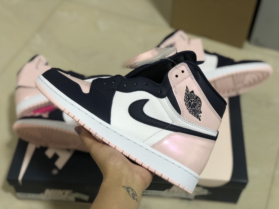 Wmns Air Jordan 1 Retro High OG SE 'Bubble Gum' - SneakerCool.com