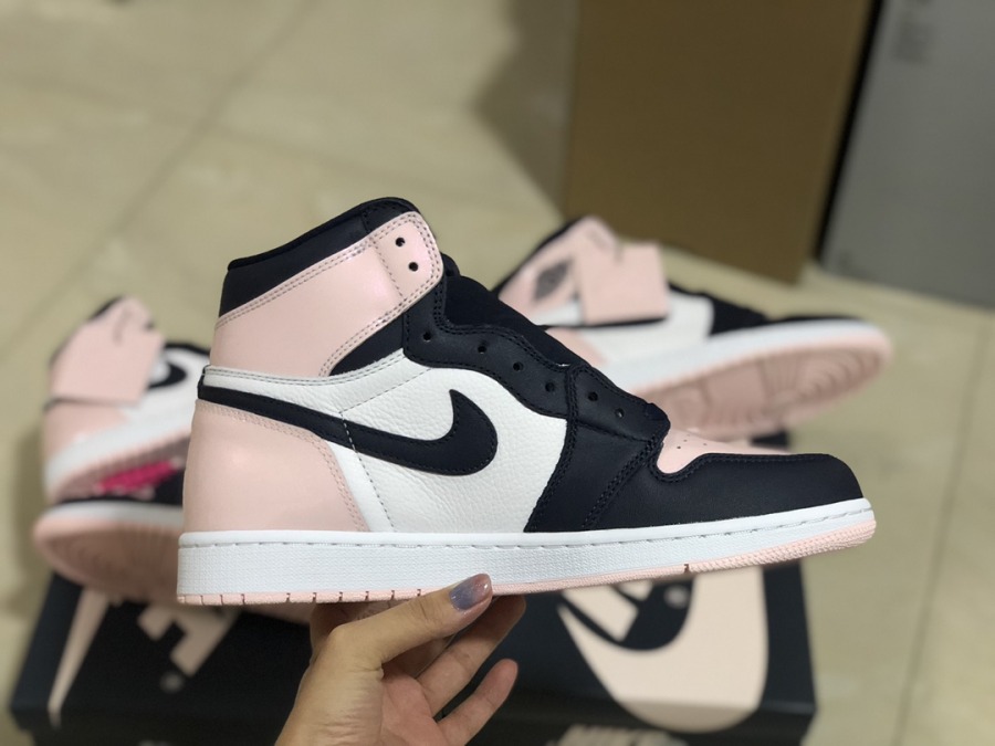 Wmns Air Jordan 1 Retro High OG SE 'Bubble Gum' - SneakerCool.com