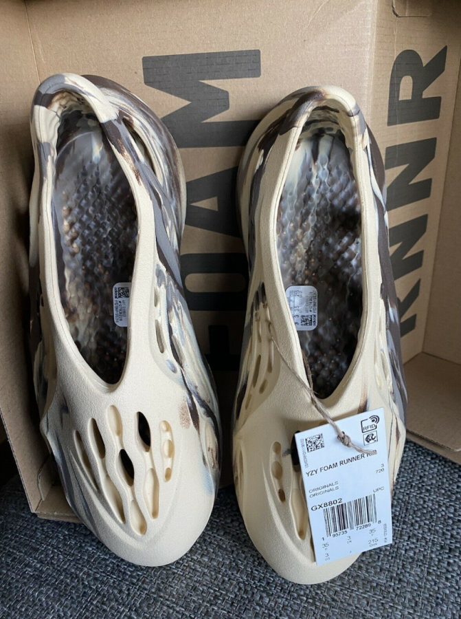 yeezy foam runner mx cream clay outfit