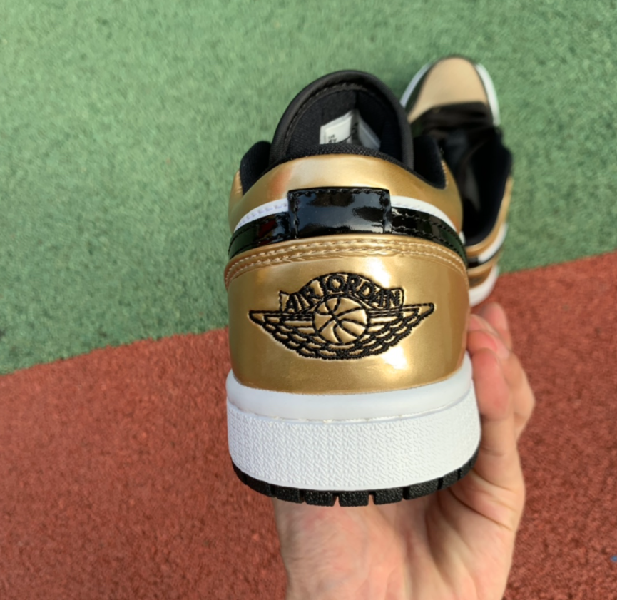 jordan gold toe