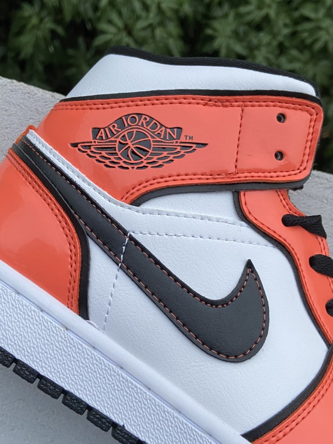 jordan 1 mid se turf