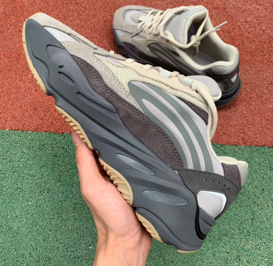 yeezy 700 tephra v2