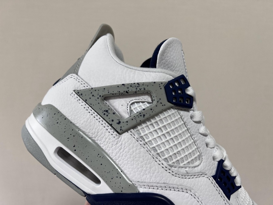 Air Jordan 4 Retro 'Midnight Navy'
