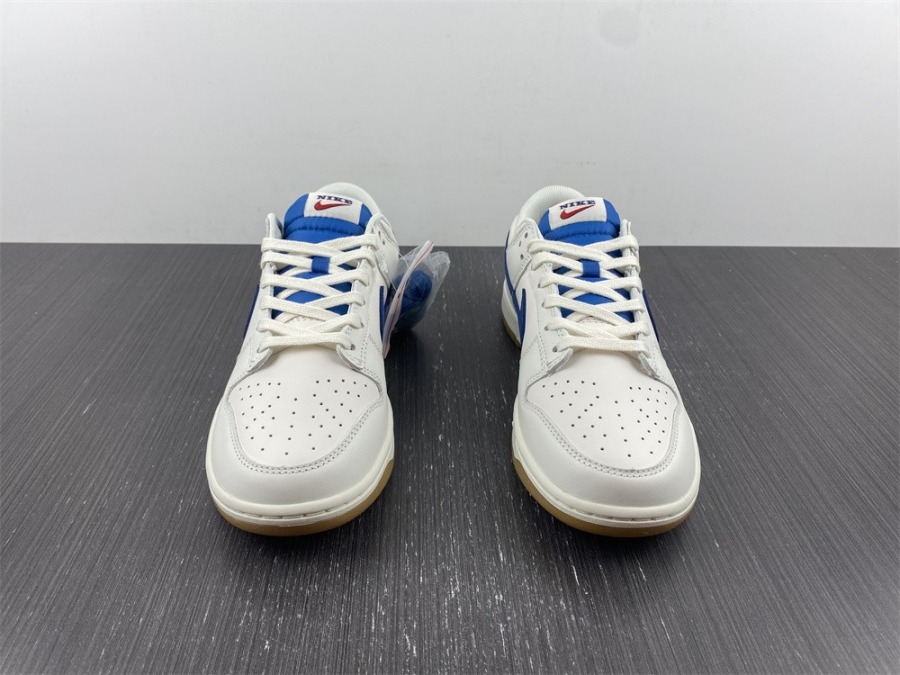 Dunk Low 'Royal blue' - SneakerCool.com