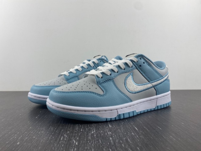 nike dunk low fleece swoosh light blue