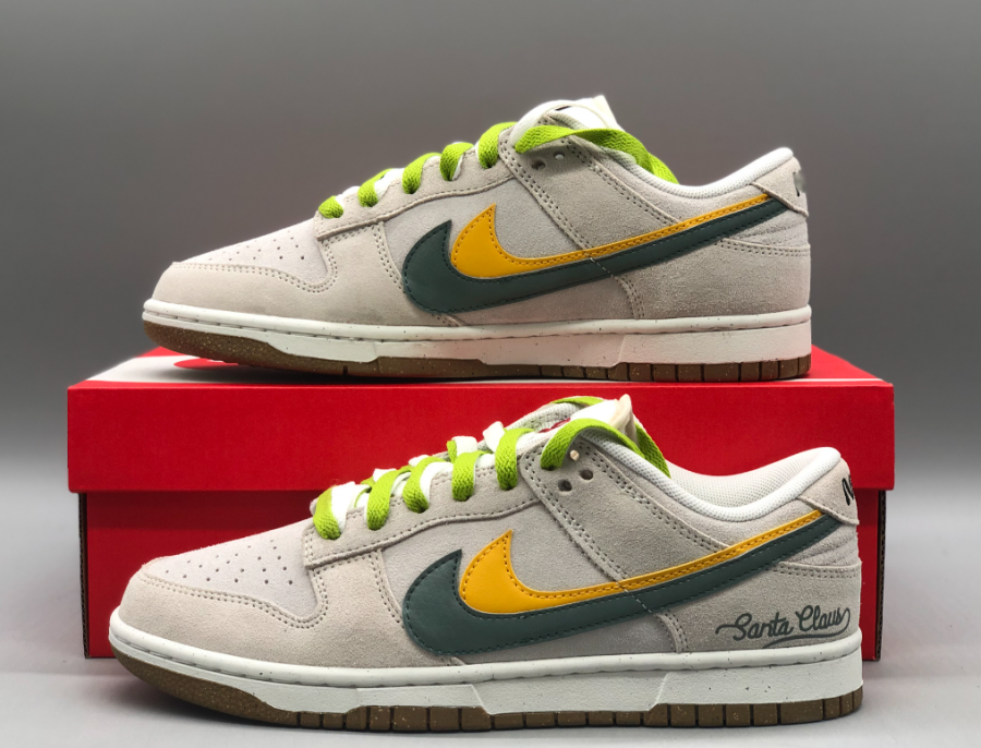 sb dunk low christmas