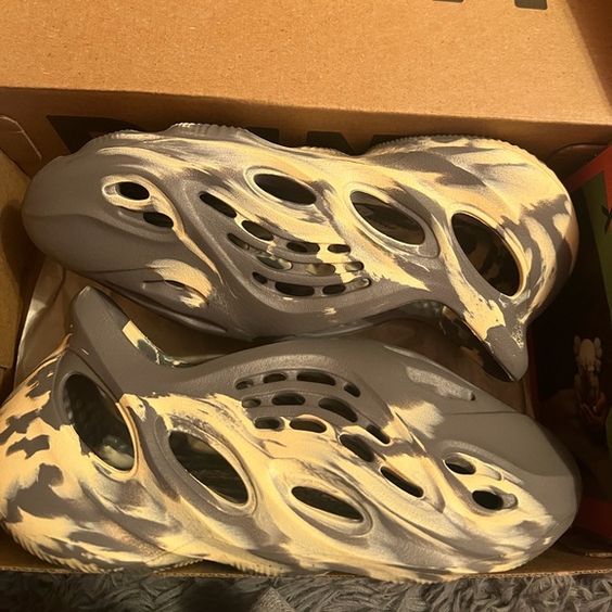 mxt moon grey on feet