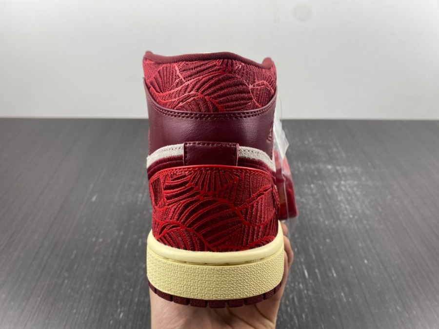 Air Jordan 1 Mid SE 'Lift Up'