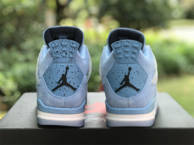 retro 4 unc