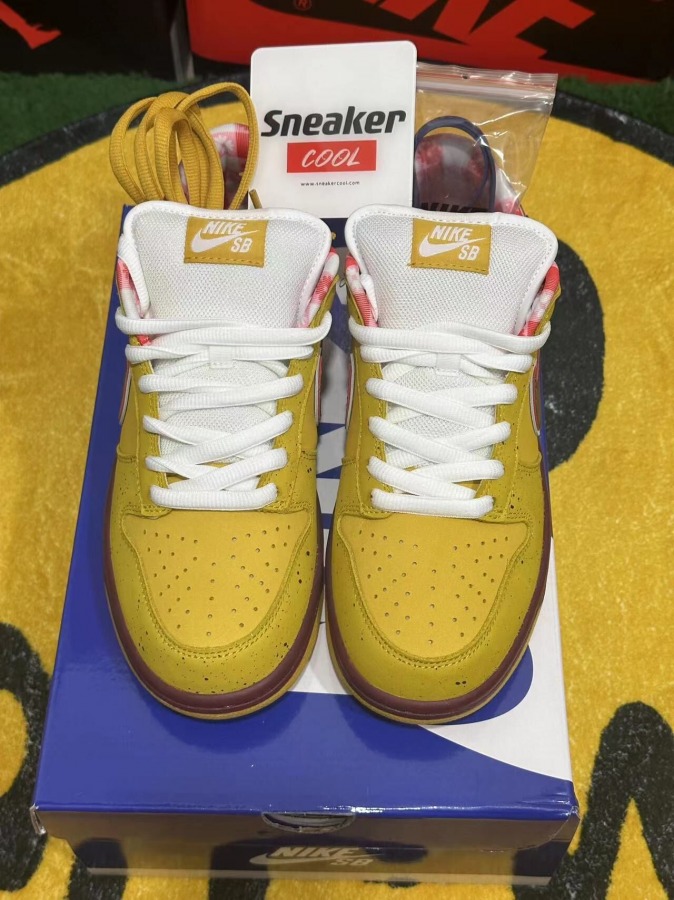 sb dunk yellow lobster