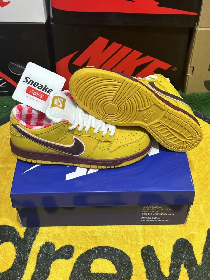 sb dunk yellow lobster