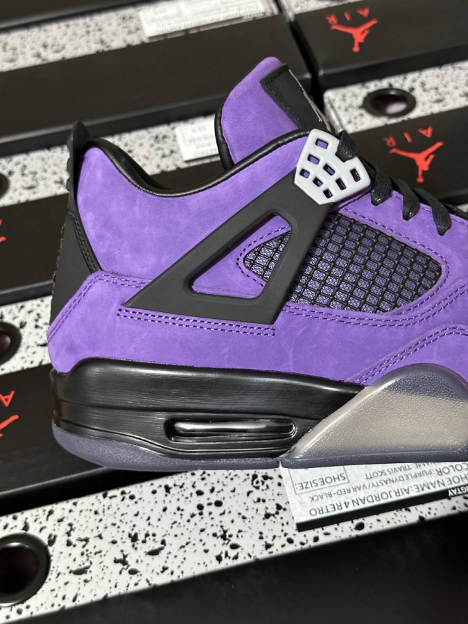 Travis Scott x Air Jordan 4 Retro 