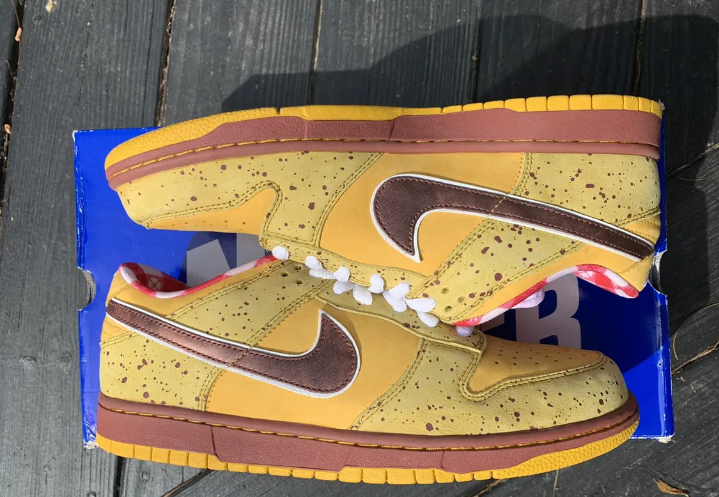 dunk yellow lobster