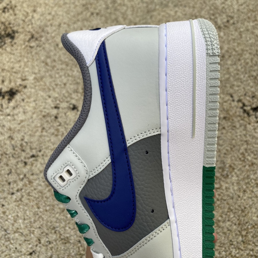 Nike Men's Air Force 1 Low '07 Lv8 'Split Light Silver Deep Royal Blue' Sneakers