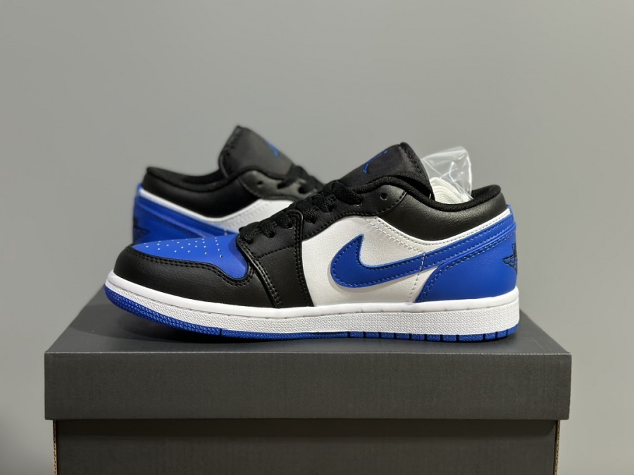 Air Jordan 1 Low 