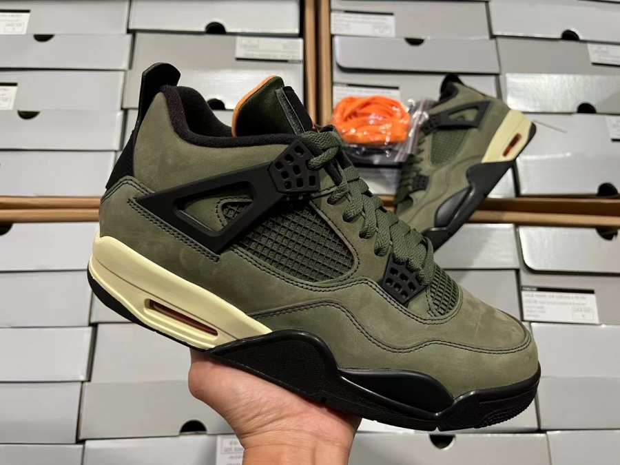 undefeated x air jordan 4