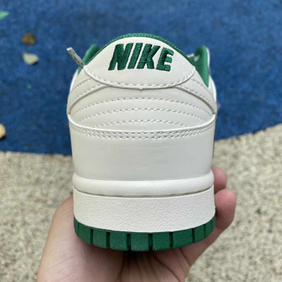 bapesta dunk low
