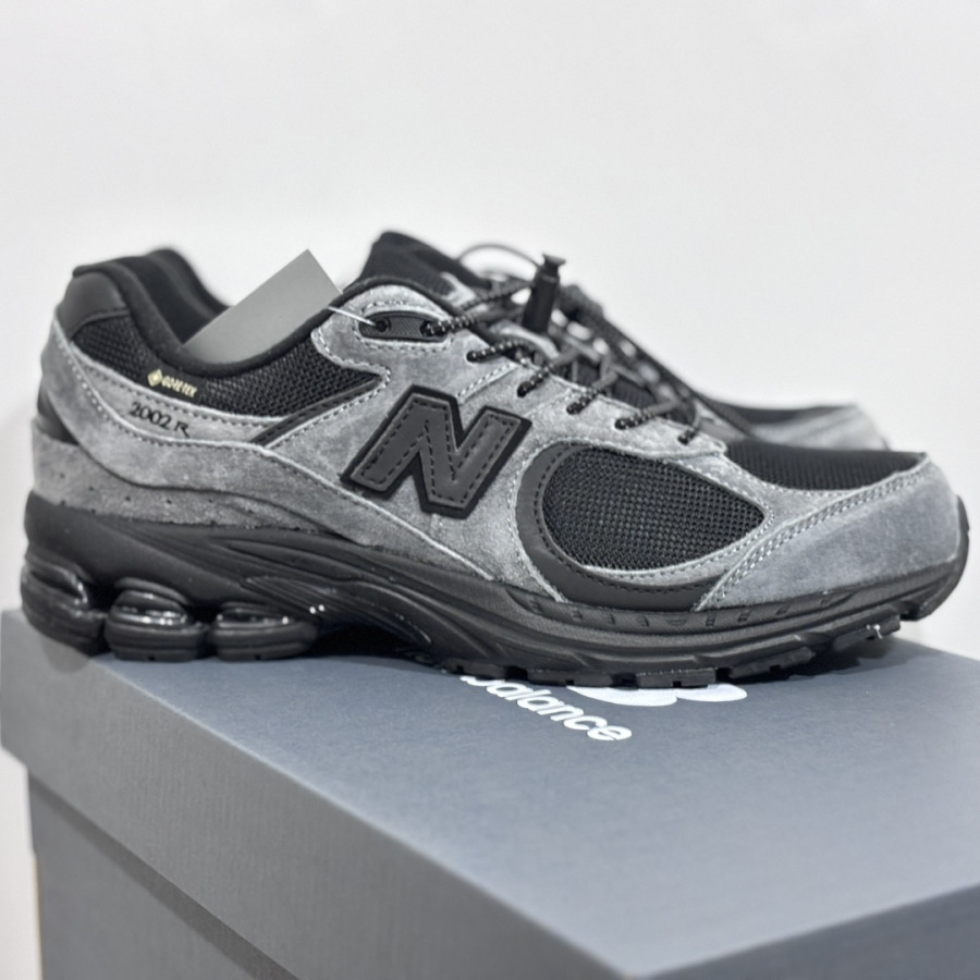 JJJJound x New Balance 2002R GORETEX 