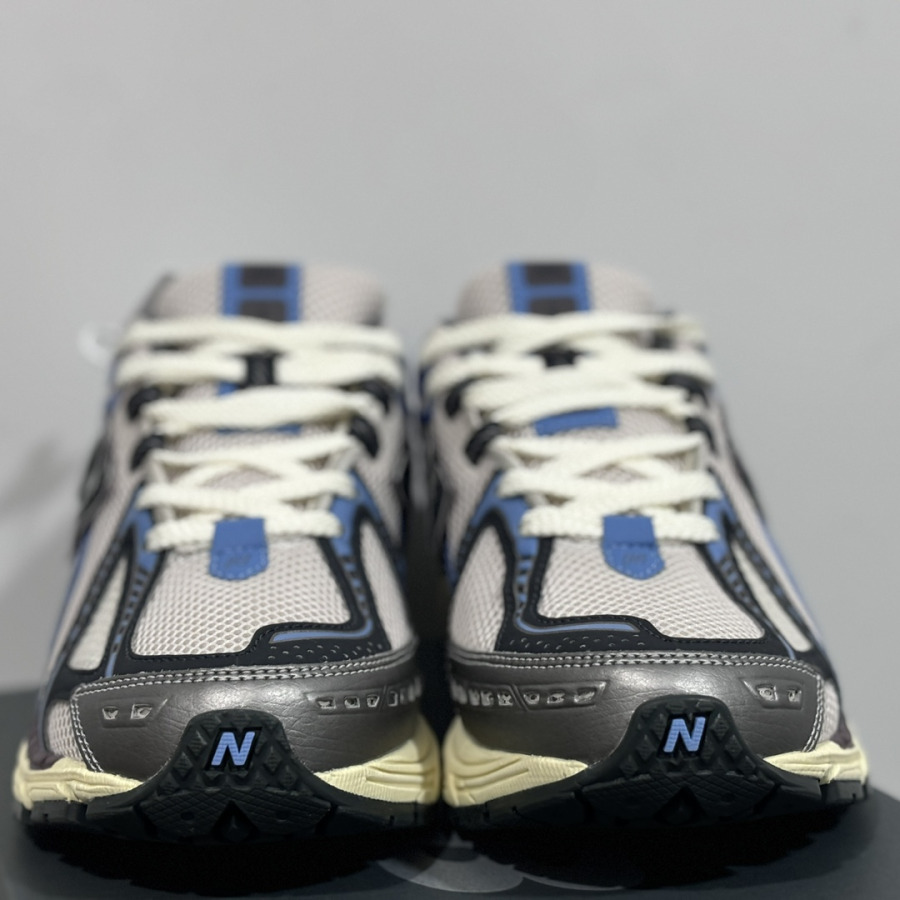 New Balance 1906R 